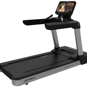 Life Fitness Integrity Treadmill w/SE3 HD Treadmill (Remanufactured)
